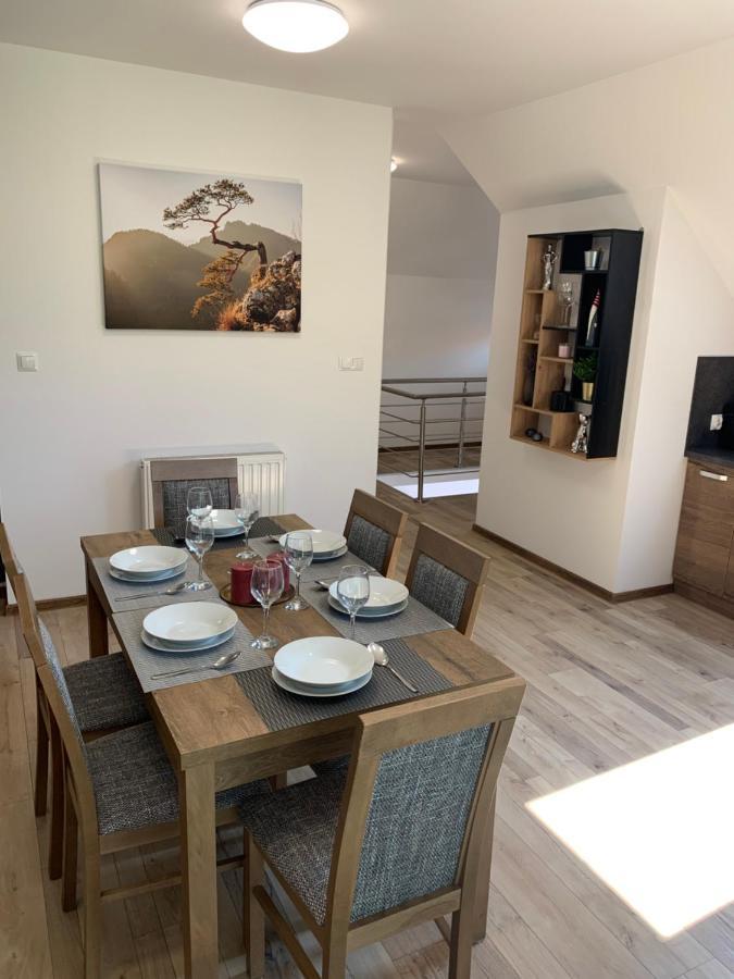 Cozy 2-Bedroom Vacation Apartment With Entire Top Floor Gaj  Buitenkant foto