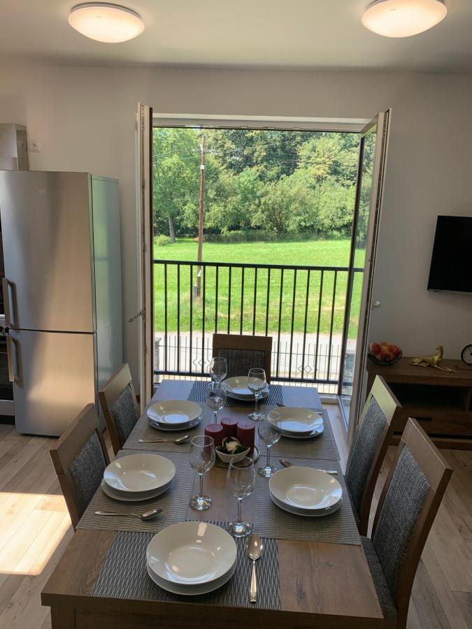 Cozy 2-Bedroom Vacation Apartment With Entire Top Floor Gaj  Buitenkant foto